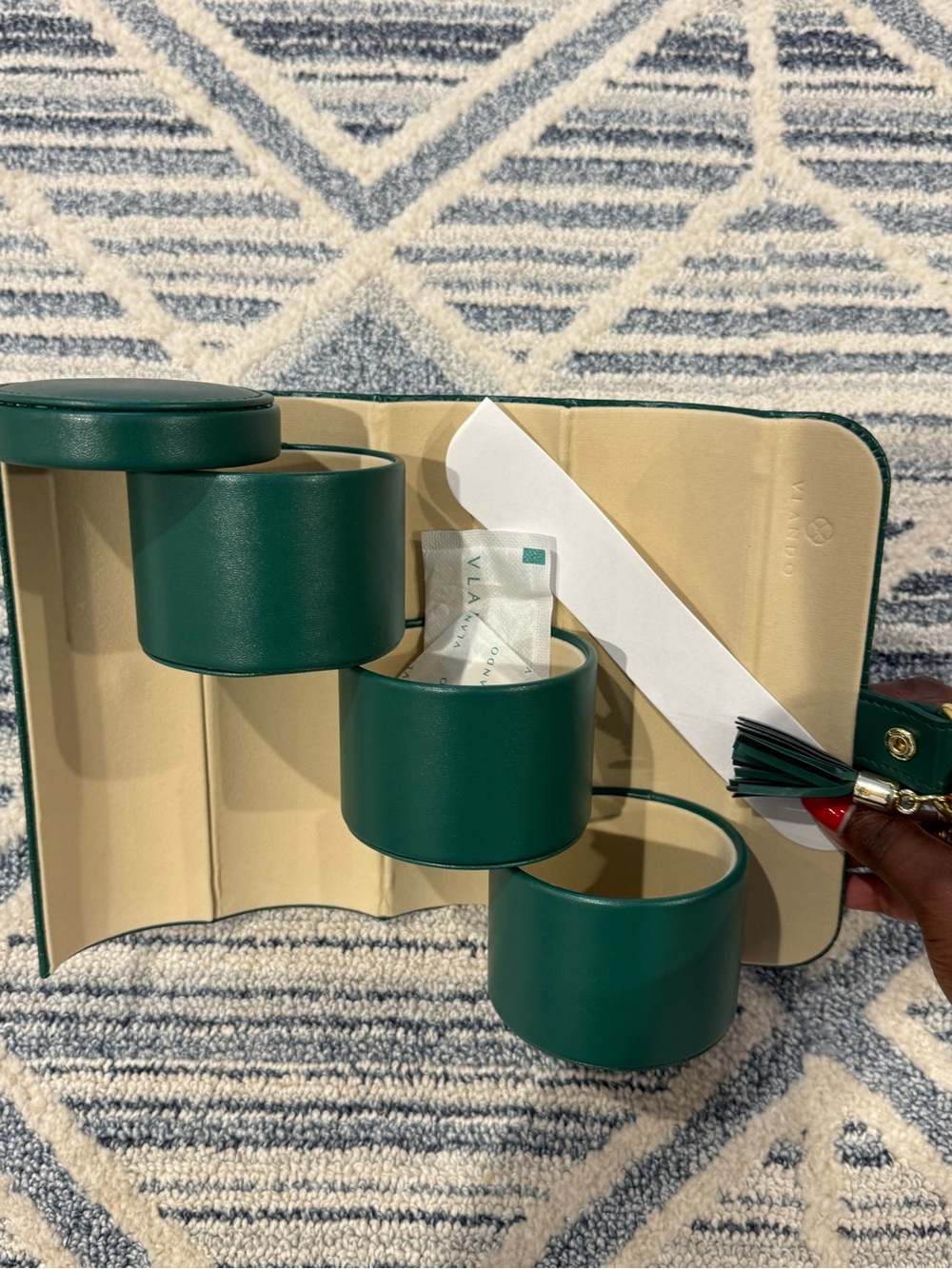 Jewelry organizer - Picture 2 of 3